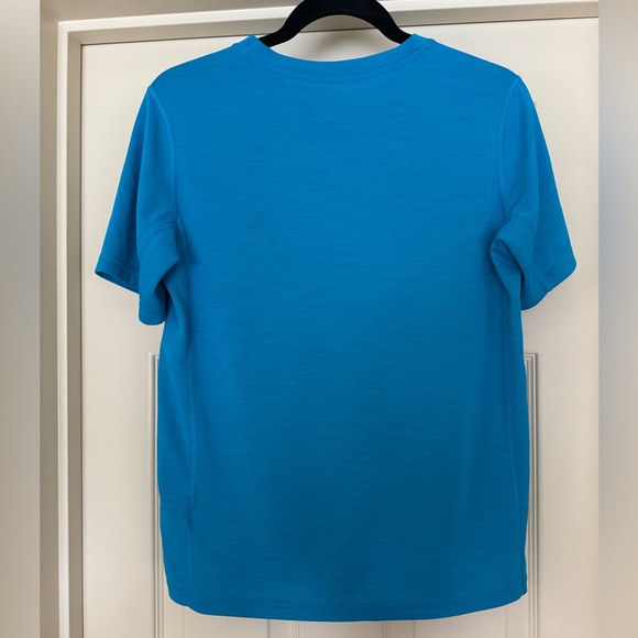 Blue Nike Fri-fit shirt youth XL - Picture 2 of 3